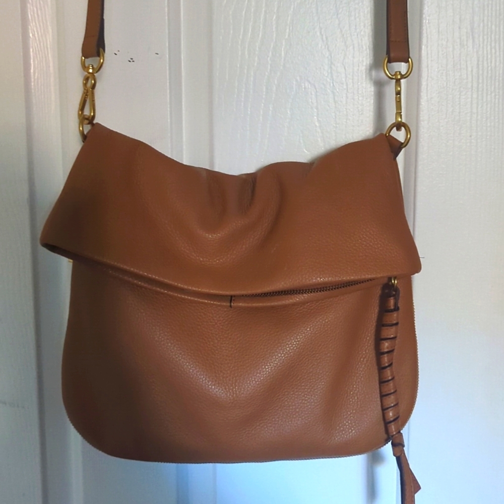 VINCE CAMUTO Cory LIGHT OAK BROWN Soft Pebbled LEATHER SHOULDER BAG